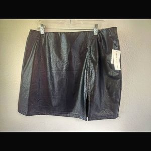 Society & Stitch NWT Black Vegan Leather Pull On Mini Skirt XXL